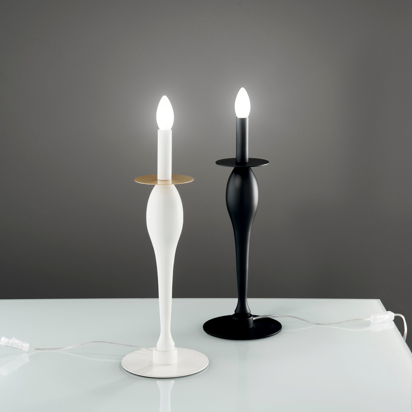 Lampada da tavolo ARMSTRONG in metallo nero