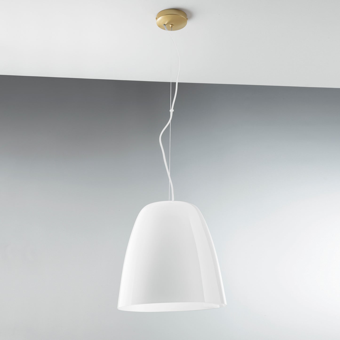 Sospensione ARES in metallo oro con diffusore in vetro bianco 35