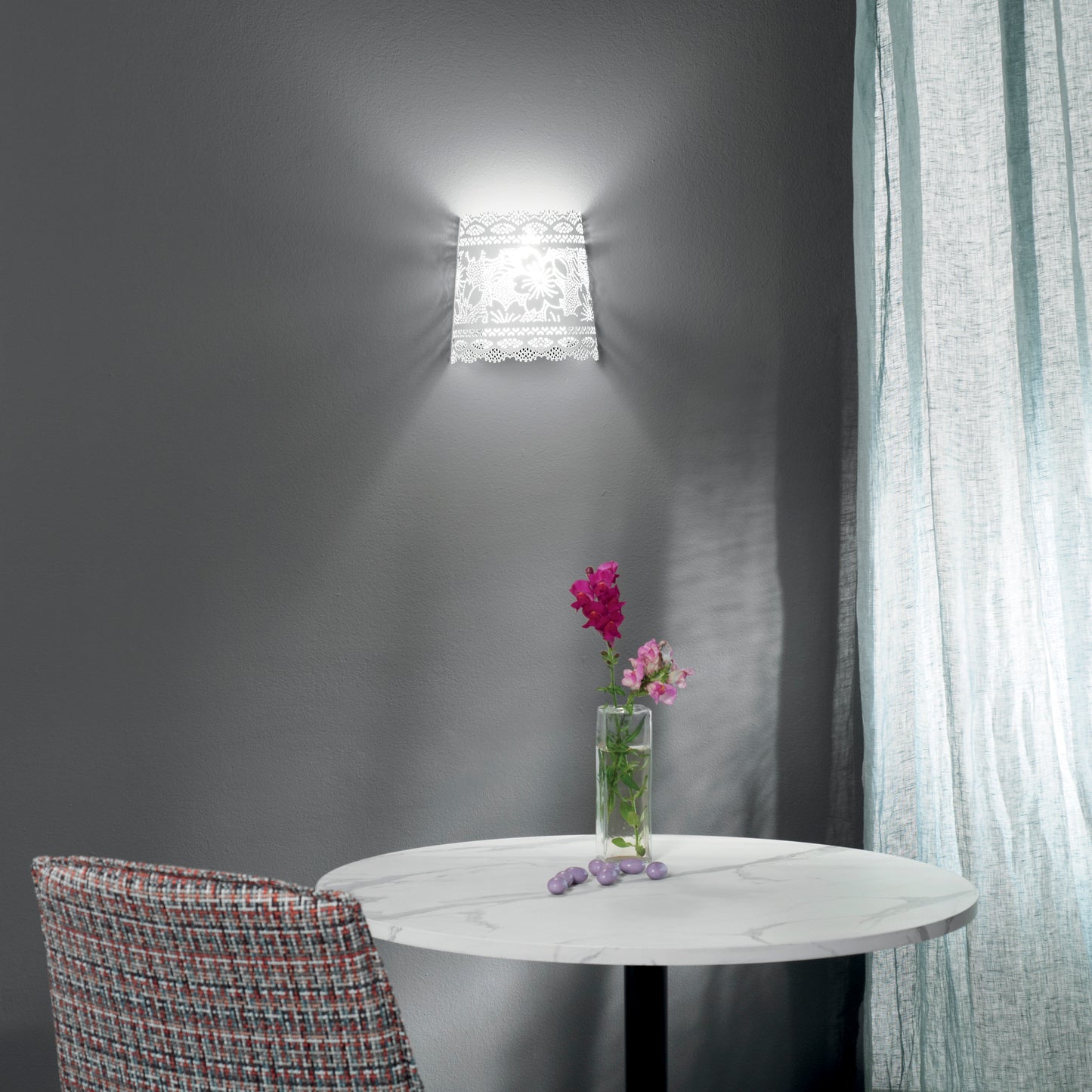 Applique CLUNY in metallo bianco