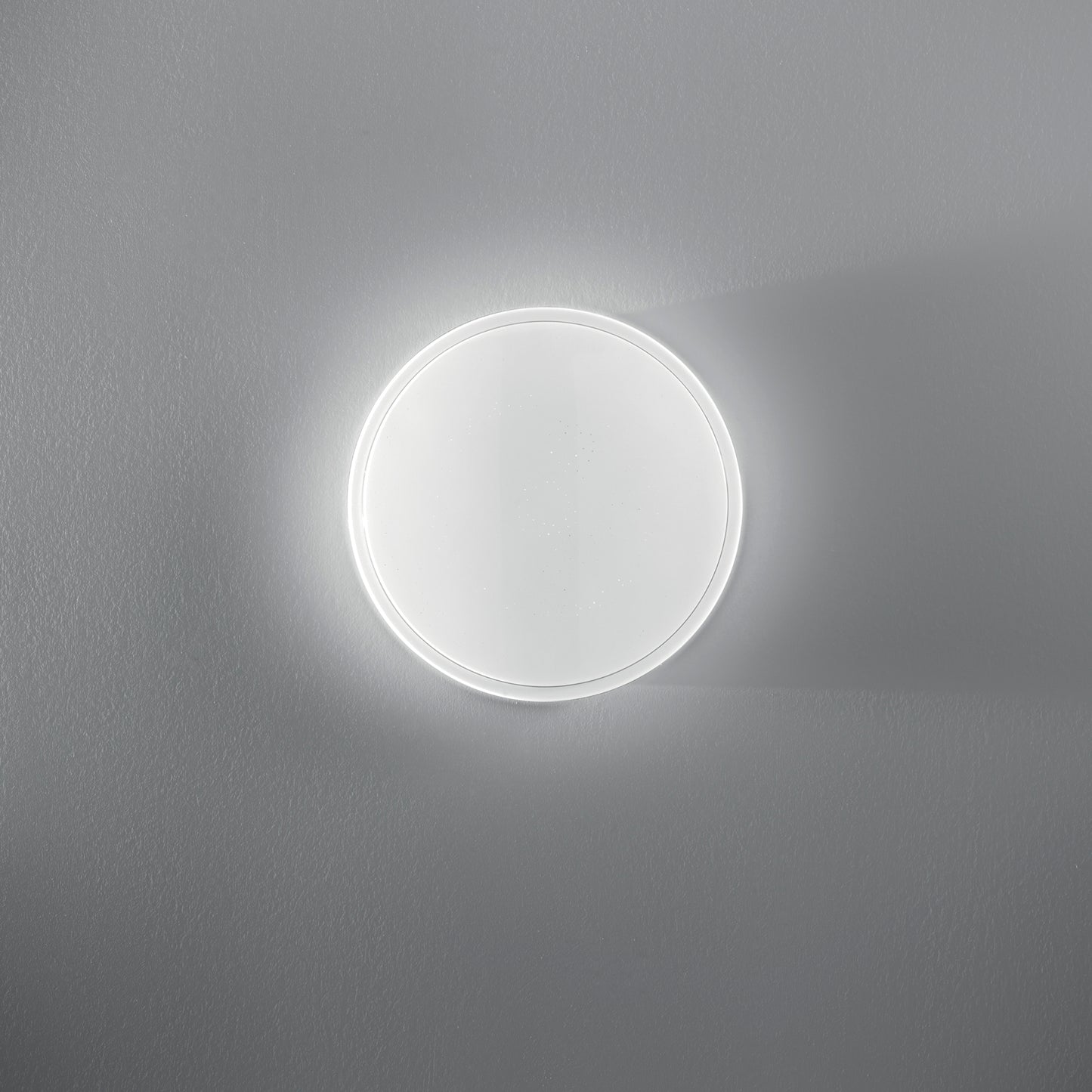 Plafoniera EGO in acrilico bianca CCT. Wi-Fi e telecomando incluso 38,5cm. Ø