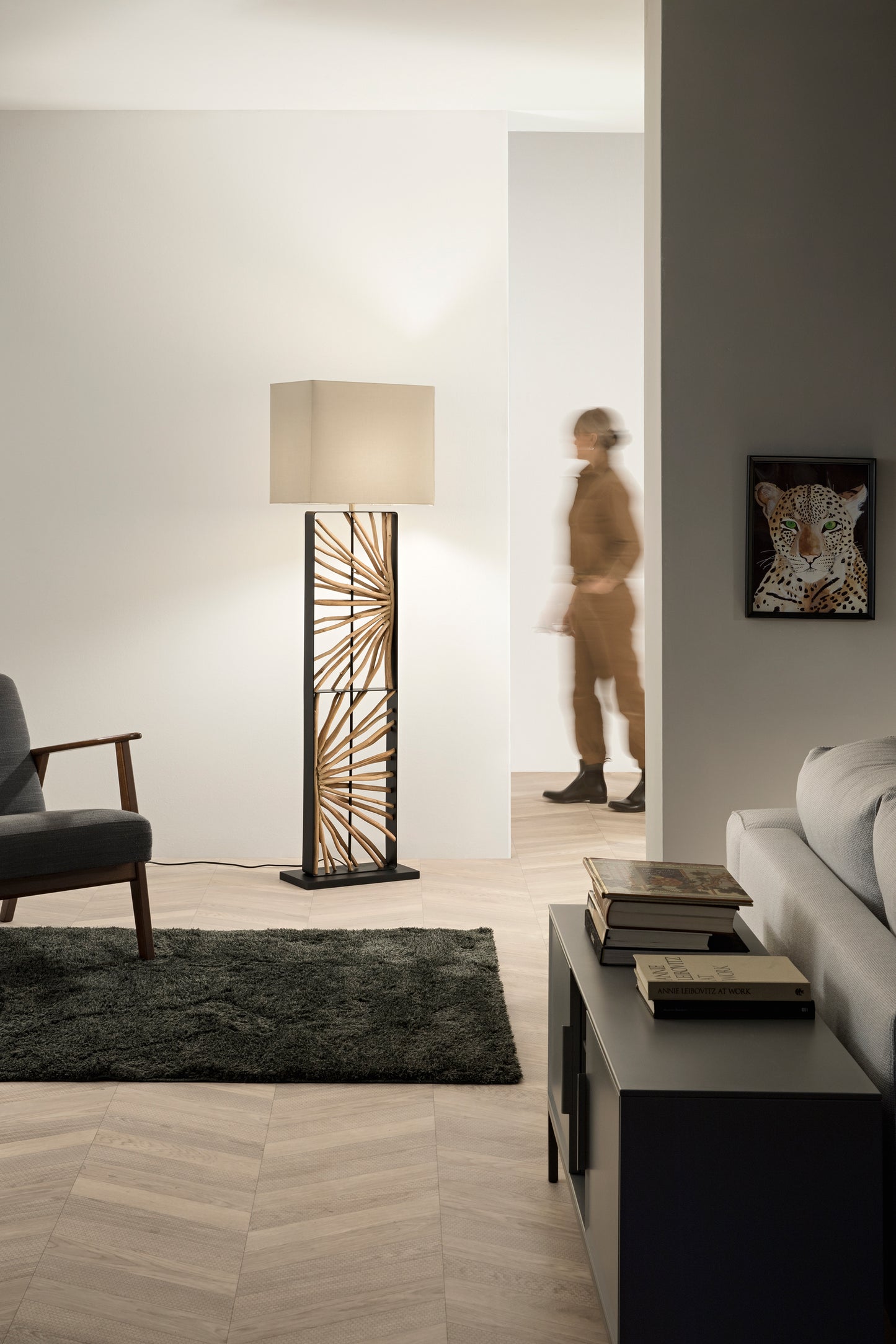 Piantana ETHEREAL in legno