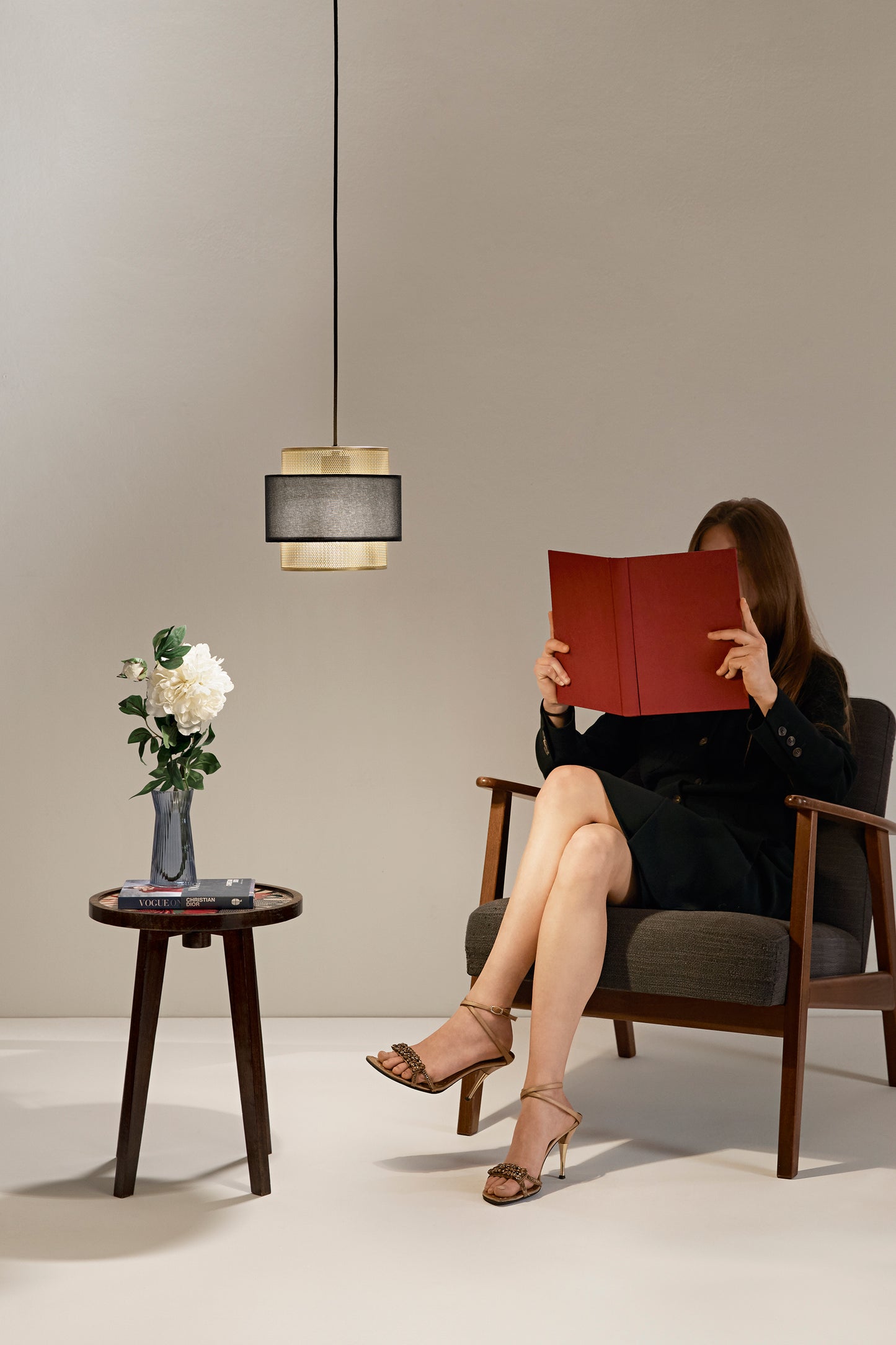 Sospensione LOUNGE oro e nero 1 punto luce h200cm, 21cm. Ø