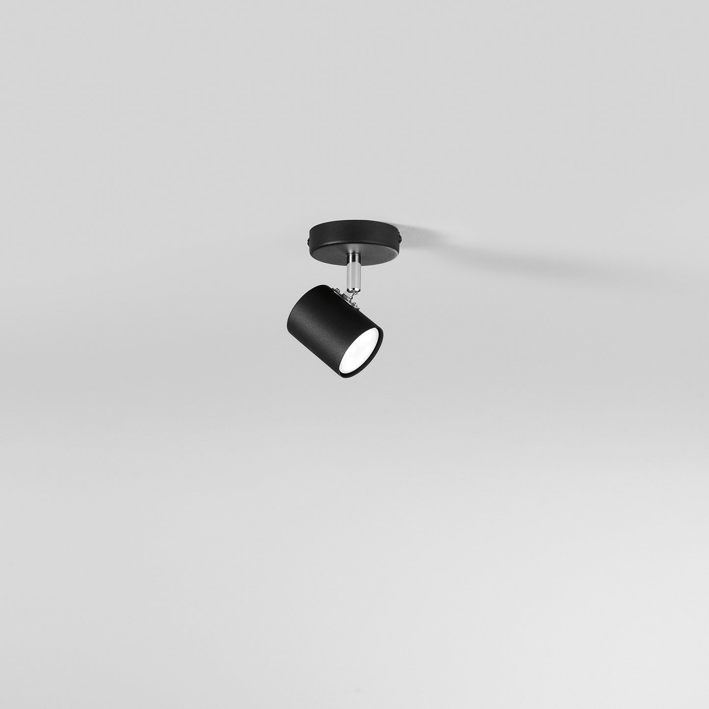 Spot ZERO in metallo nero con 1 punto luce orientabile