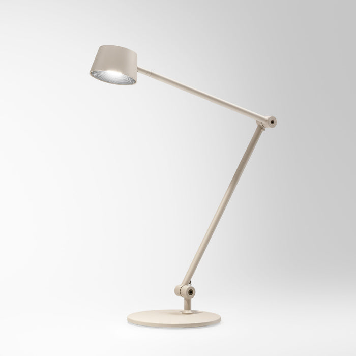Efira L — Lampada da tavolo a LED