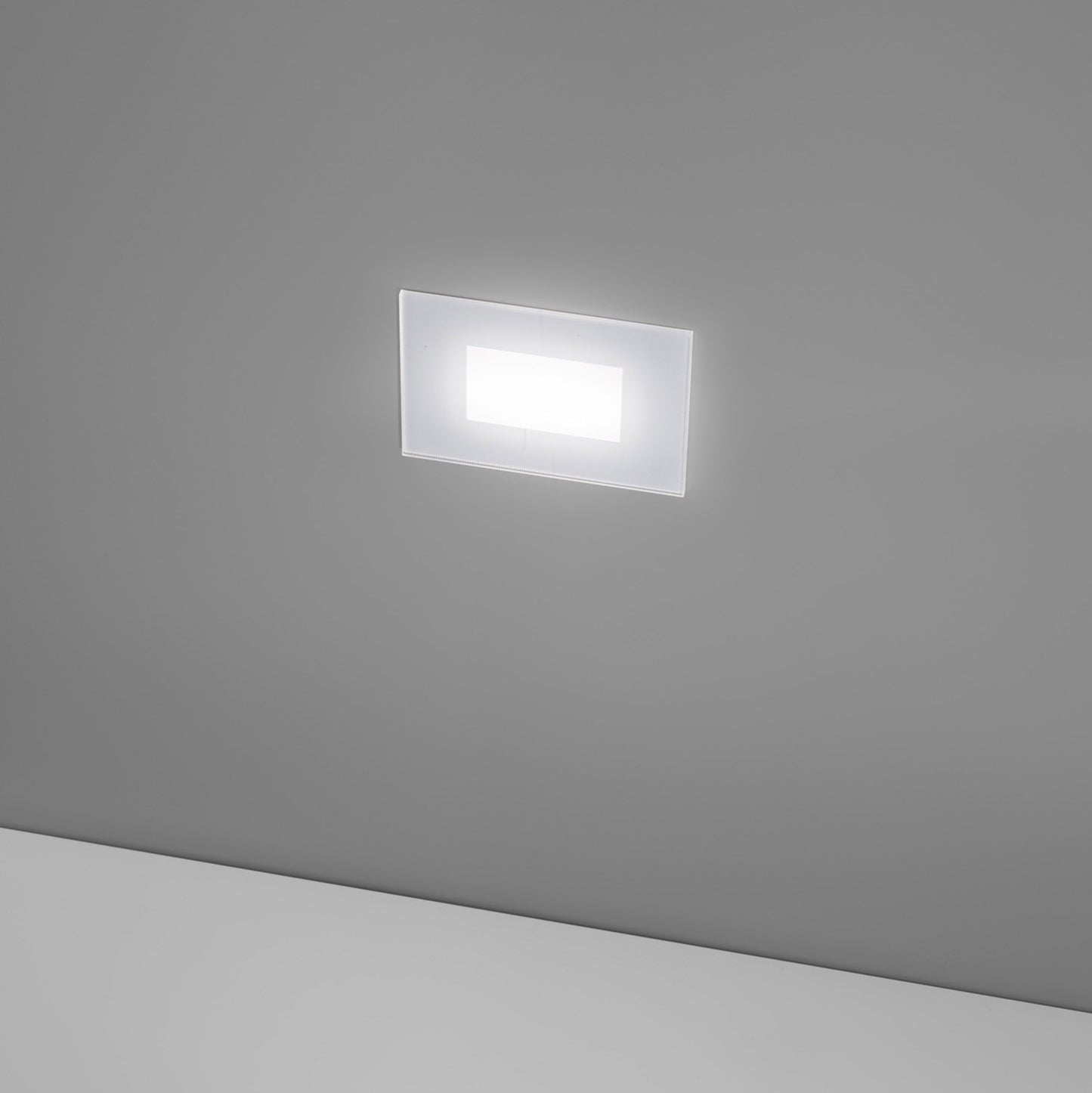 Ges2040 — Segnapasso a LED