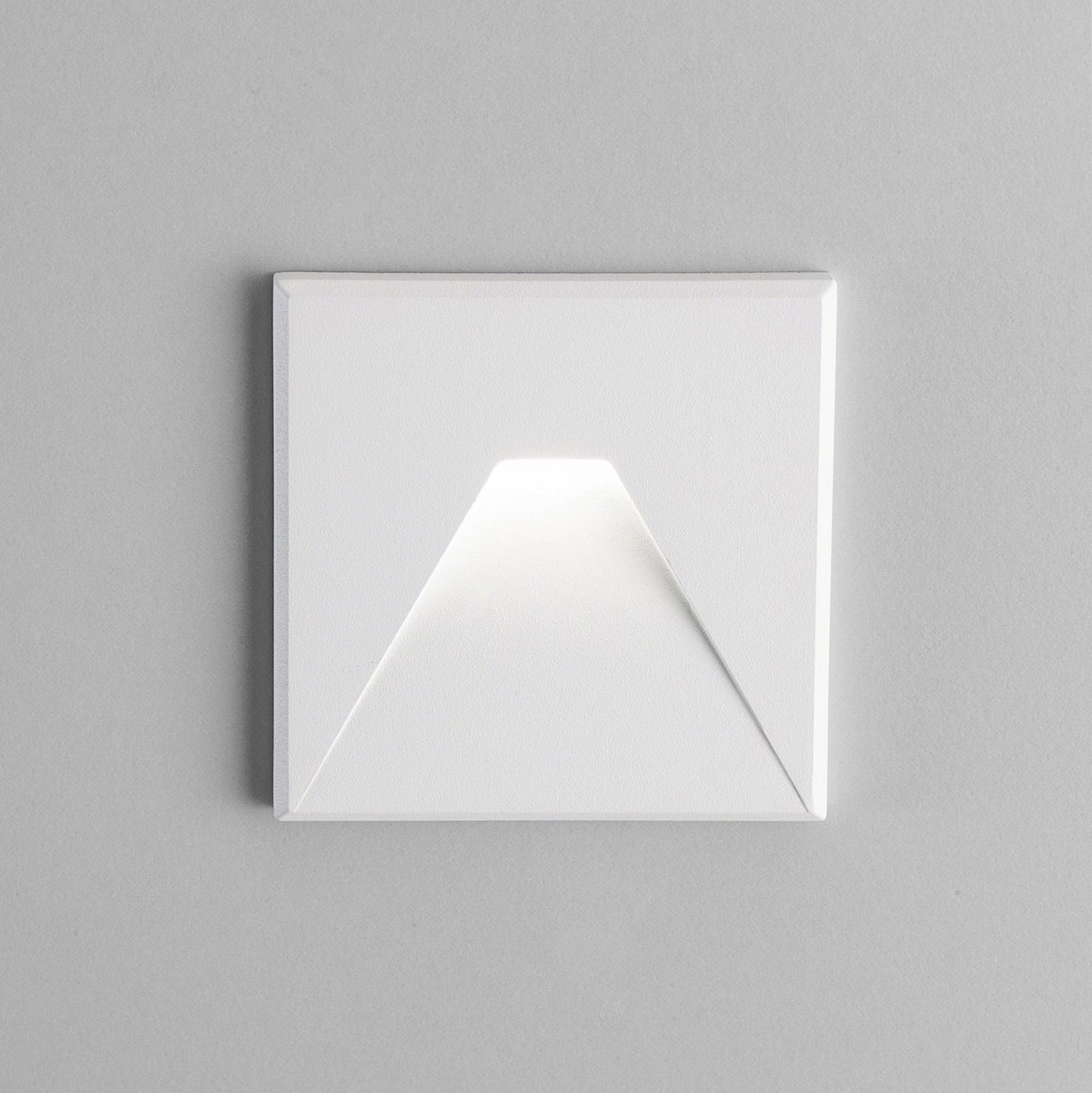 Gfa1420 — Segnapasso a LED