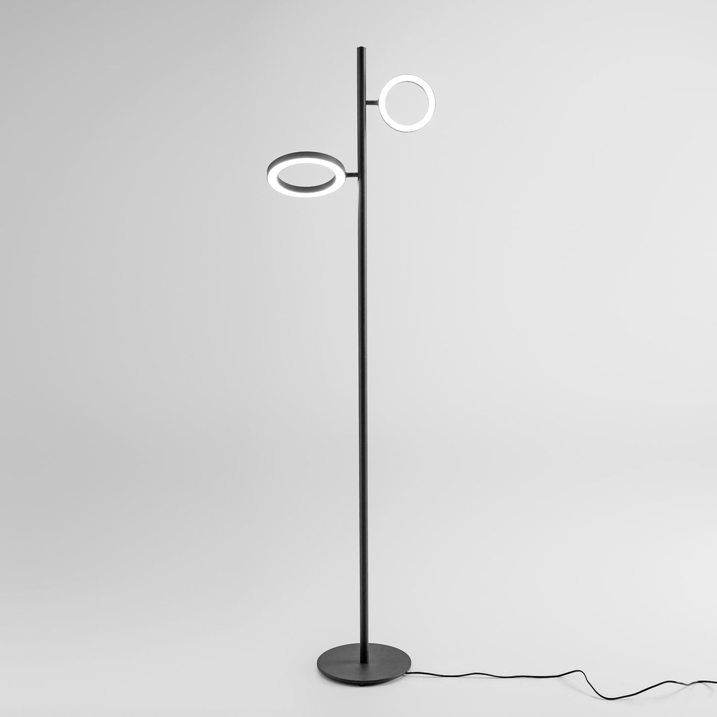 Gpin32 — Lampada da terra a LED