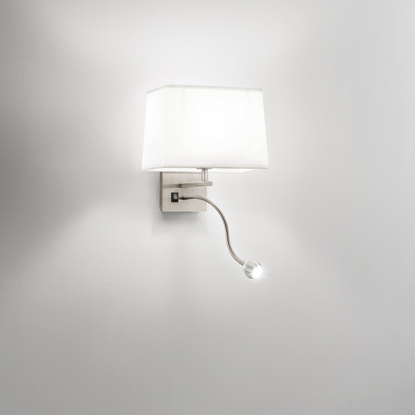 Applique LED HELLY in tessuto bianco con braccio flessibile