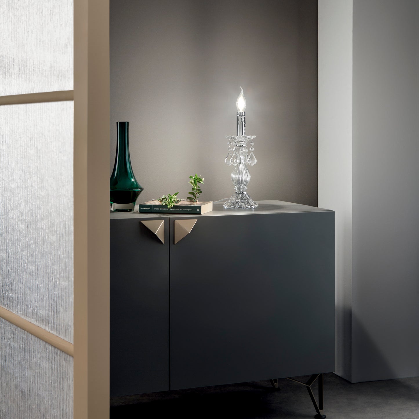 Lampada da tavolo CRISTALLO in vetro cromato con pendenti in cristallo