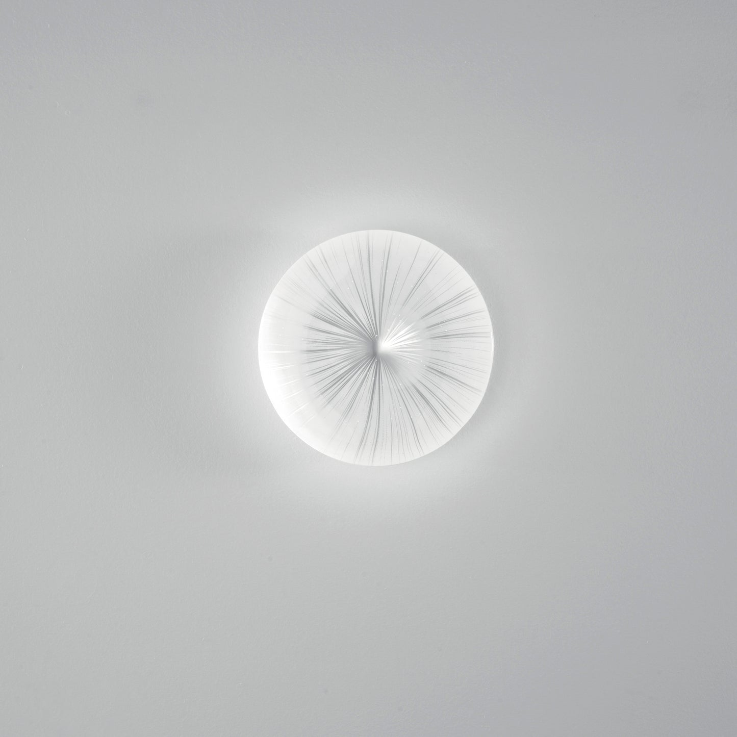 Plafoniera LED AGORA in acrilico bianco e argento con funzione CCT Ø 30 cm.