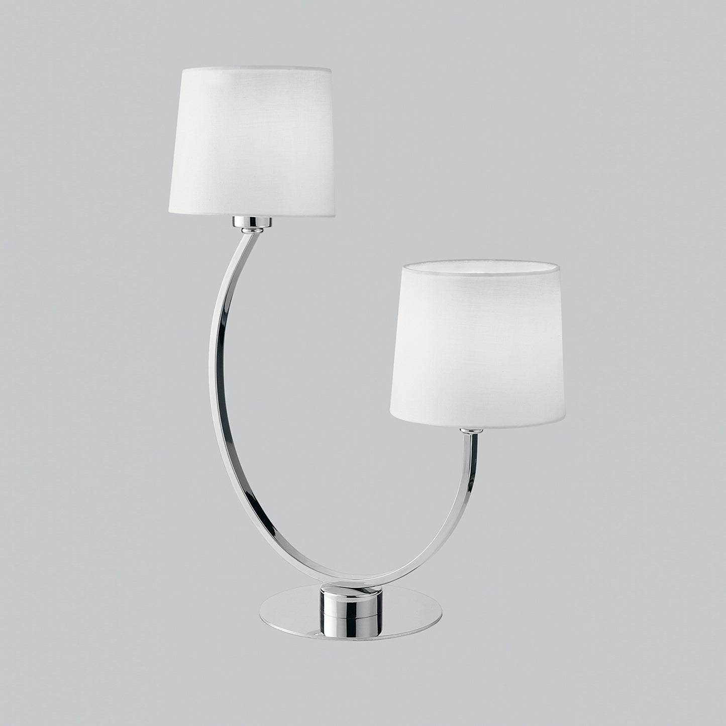 Lampada da tavolo ASTORIA in metallo cromato con due paralumi in tessuto