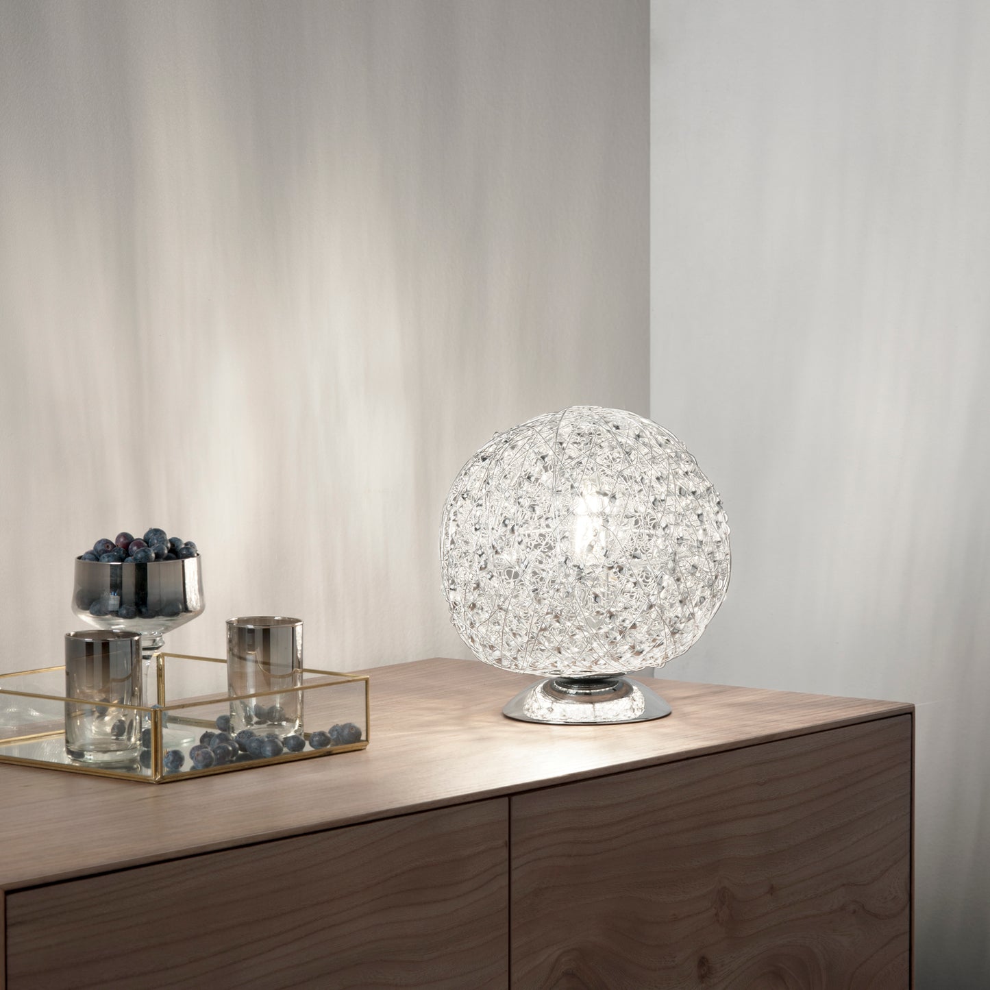 Lampada da tavolo ASTRA in alluminio cromato e cristalli