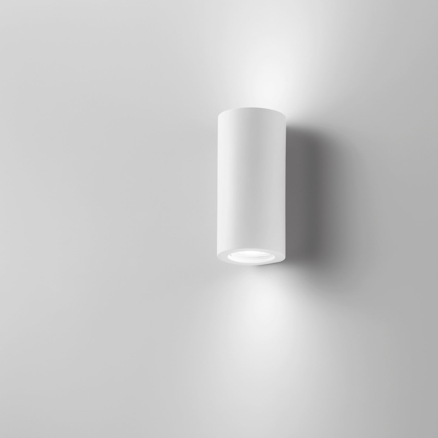 Applique BANJIE singola in gesso bianco verniciabile a luce biemissione 7,5cm. Ø