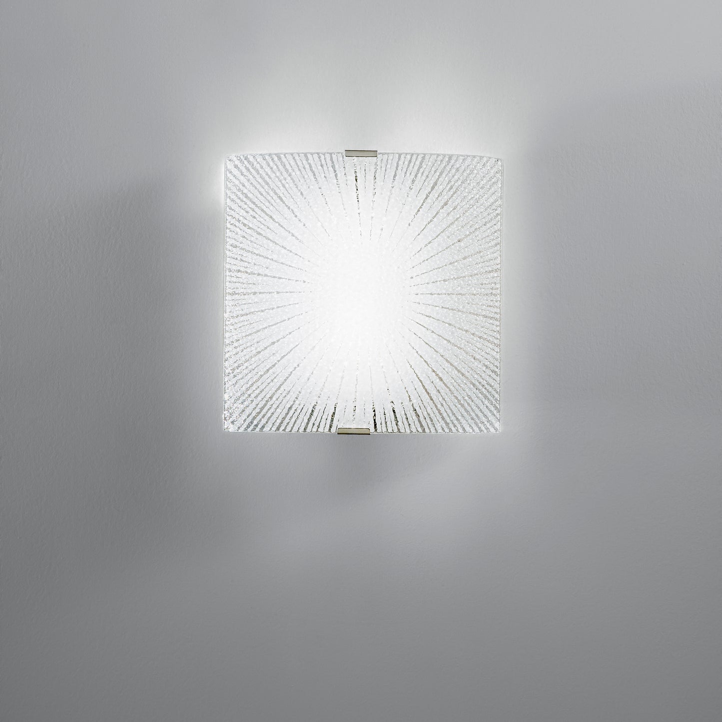 Applique LED CHANTAL in vetro bianco 12W 4000K(Luce naturale) 26 cm.