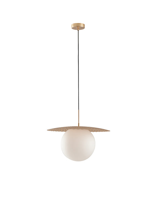 Sospensione CHAPLIN in metallo oro con diffusore in vetro bianco sigolo 45 cm Ø.