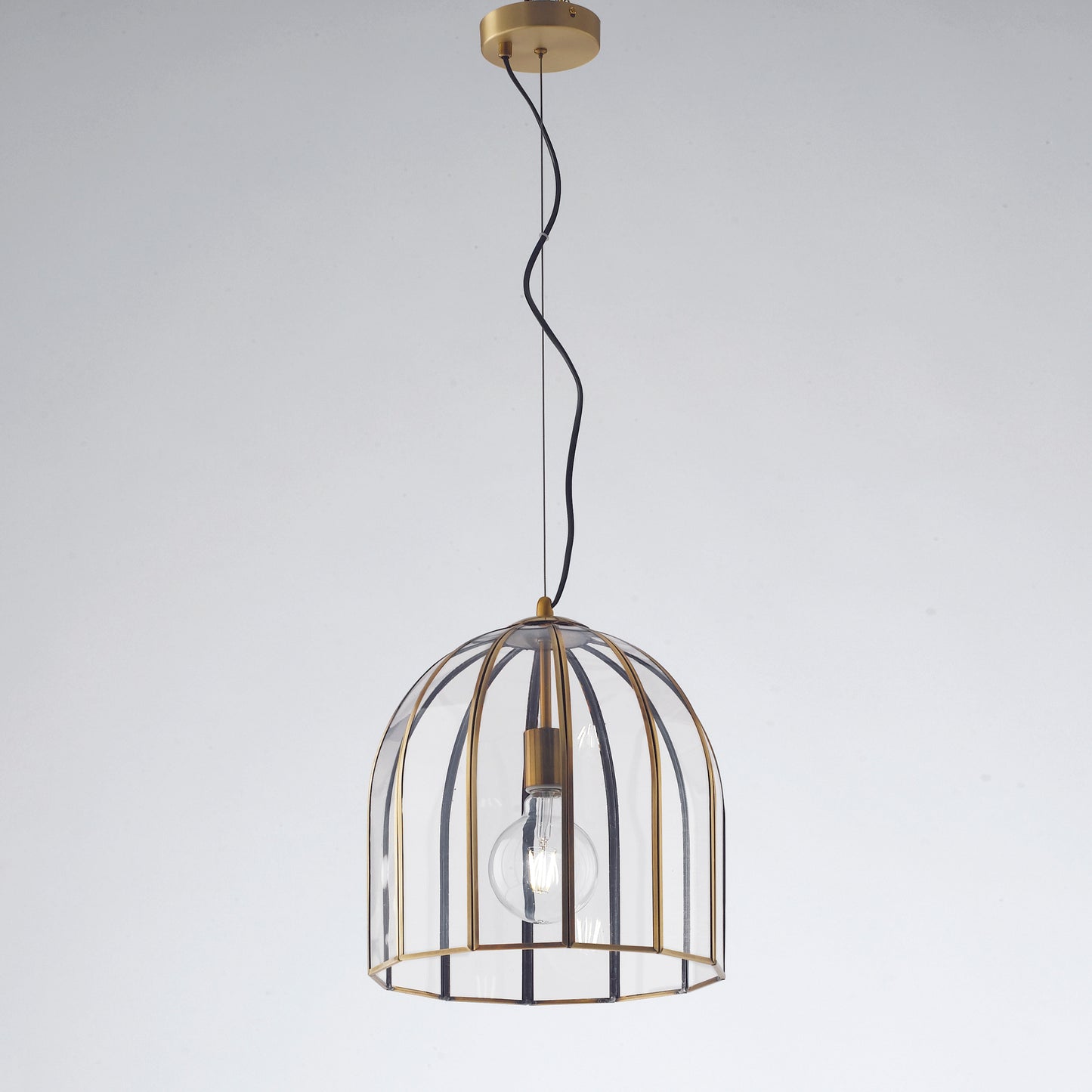 Sospensione CHESTER in vetro con rifiniture in metallo ottone 31.5x 30 cm. Ø