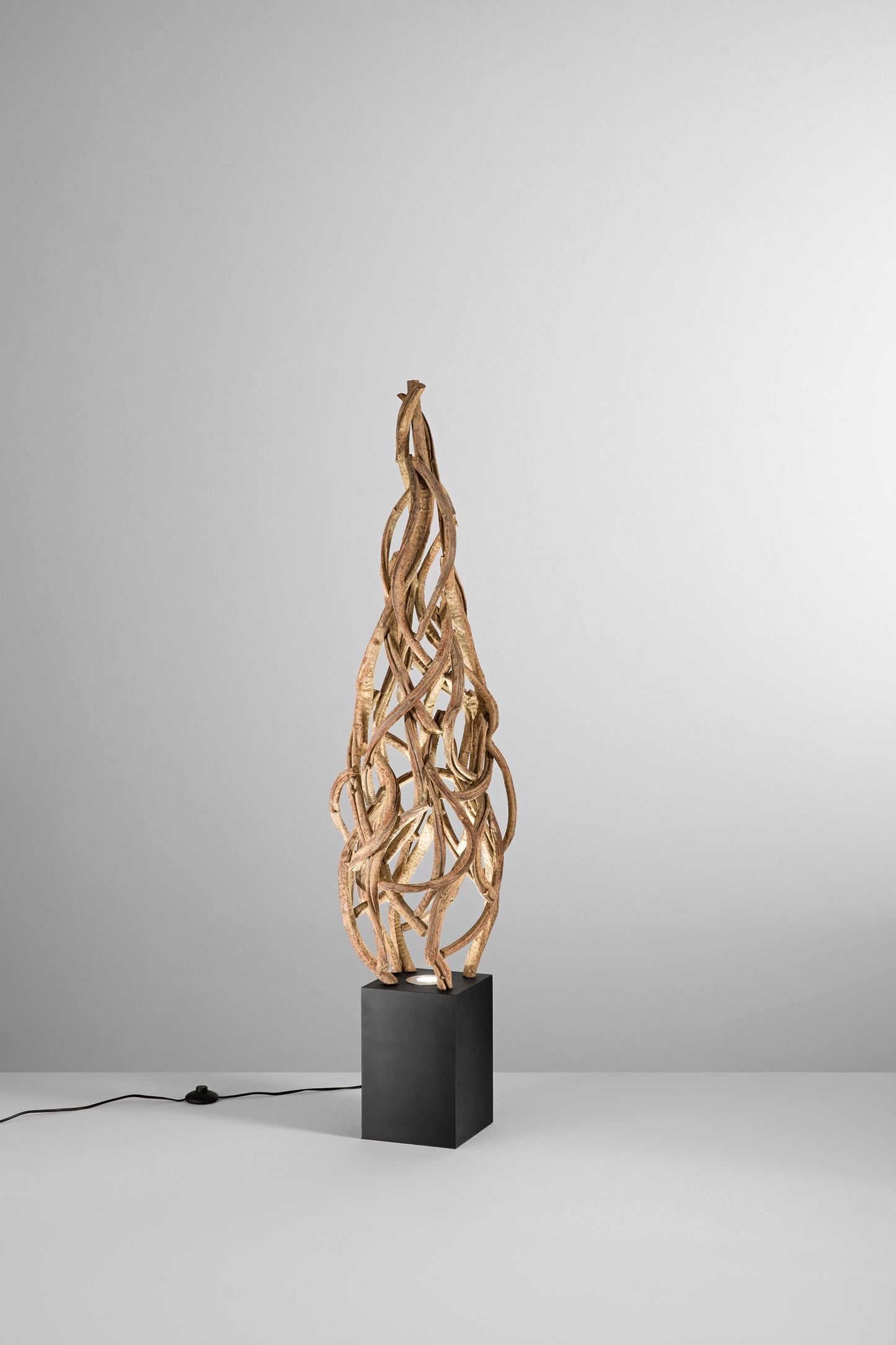 Piantana EPIGEA in legno artigianale
