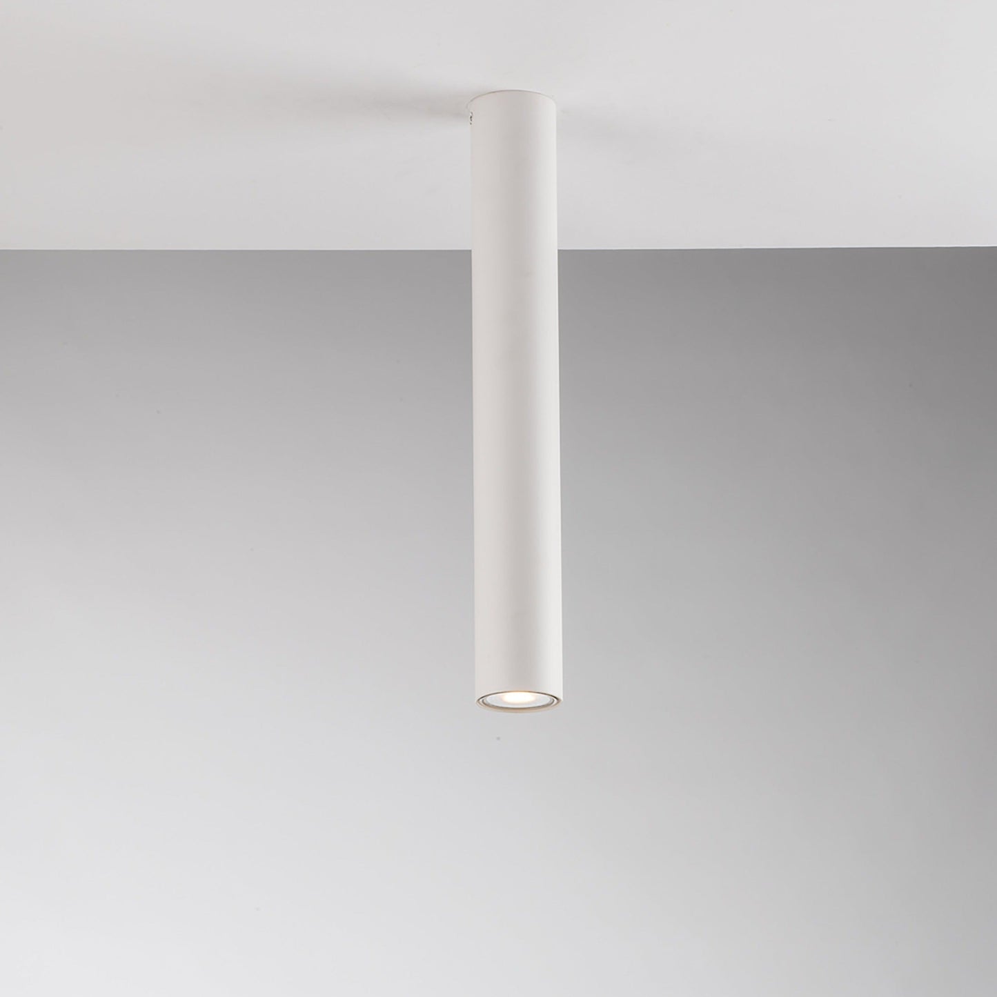 Plafoniera FLUKE cilindrica in metallo bianco 40cm.