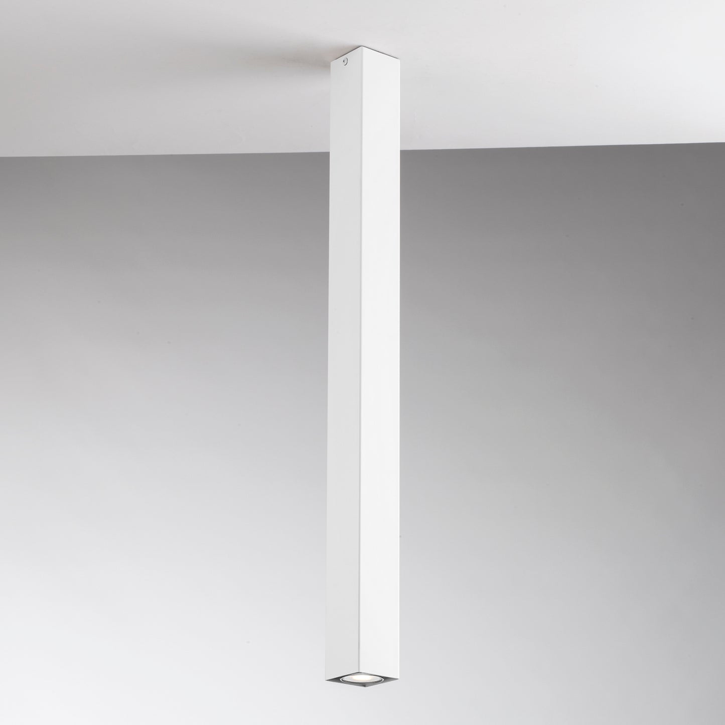 Plafoniera FLUKE quadrata in metallo bianco 75cm.