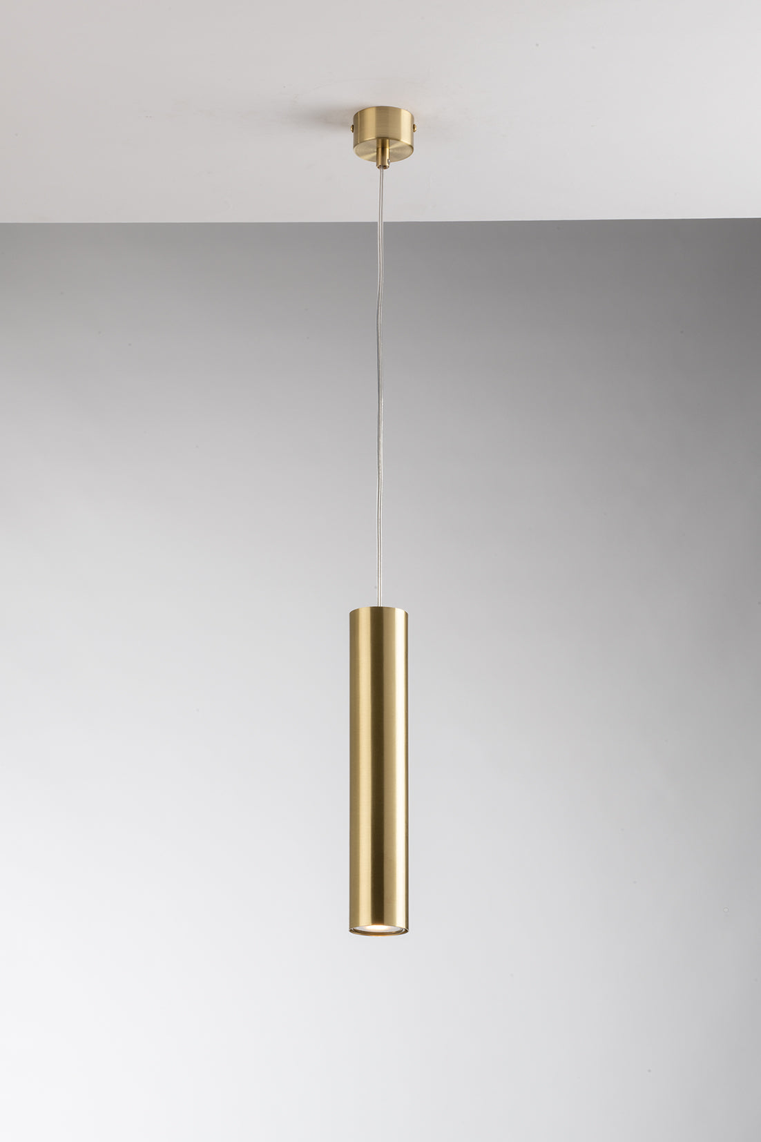 Sospensione FLUKE cilindrica un punto luce in metallo oro 30 cm.
