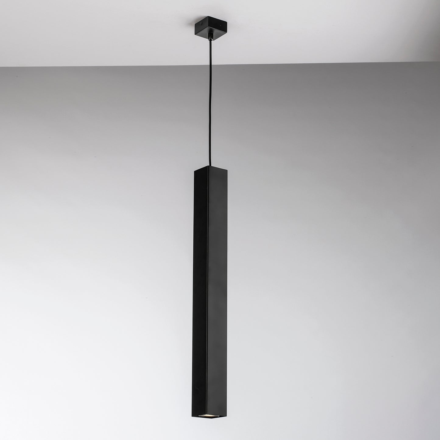 Sospensione FLUKE quadrata in metallo nero 60 cm.