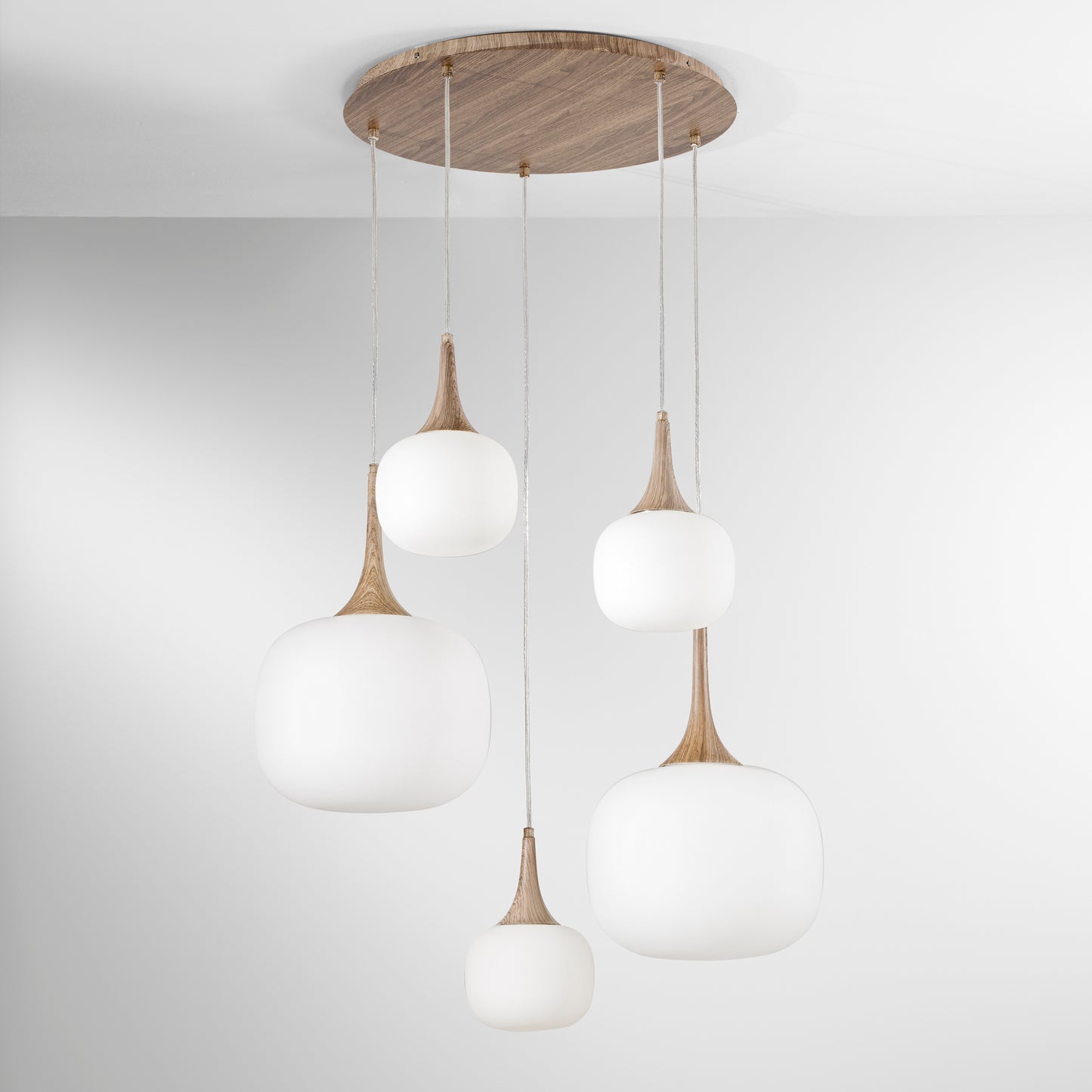 Sospensione JAIPUR in metallo color legno e cinque diffusori in vetro bianco