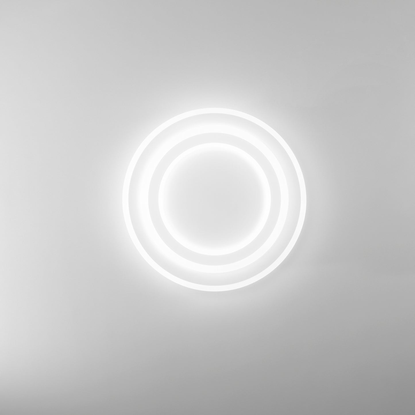 Plafoniera LED LIFE in metallo con diffusore acrilico bianco CCT Ø 50 cm.