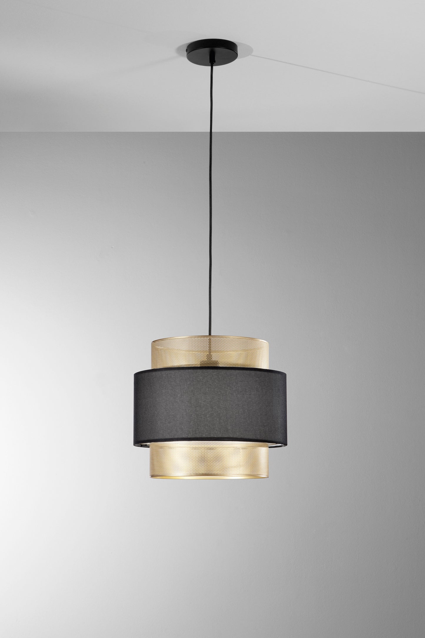Sospensione LOUNGE oro e nero 1 punto luce h200cm, 35cm. Ø