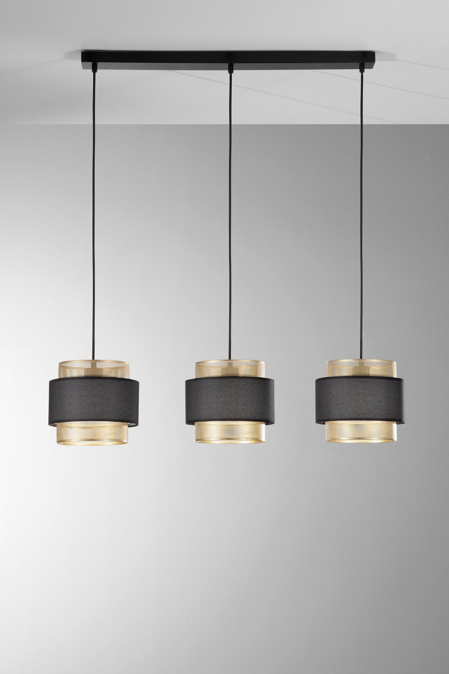 Sospensione LOUNGE oro e nero in metallo 3 punti luce