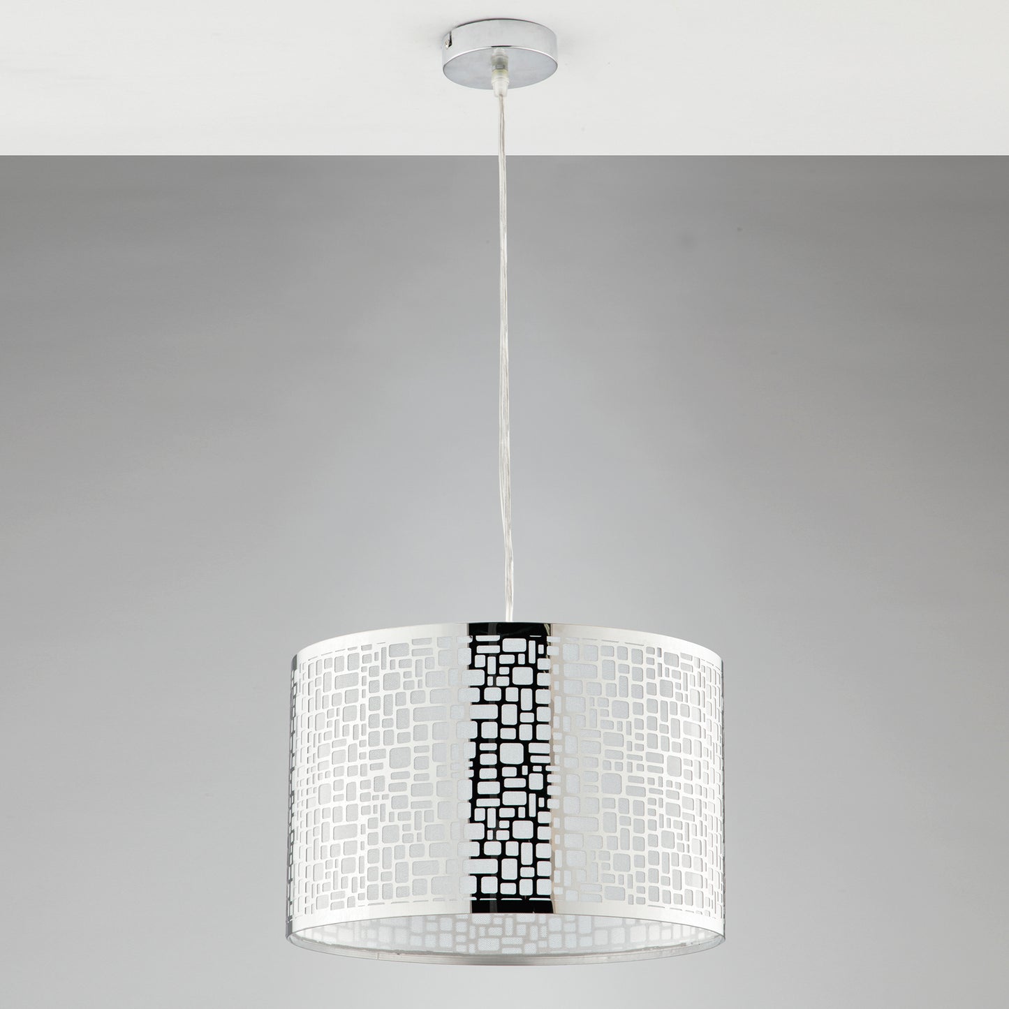 Sospensione MAYA in acciaio cromato con decoro taglio laser h 100cm. 35 cm. Ø