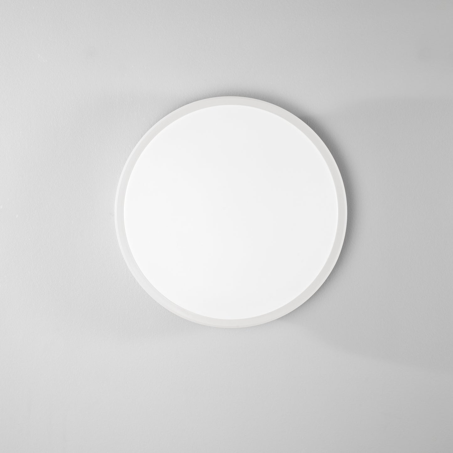 Plafoniera LED MAYFAIR in alluminio bianco, interruttore CCT Ø 50cm.
