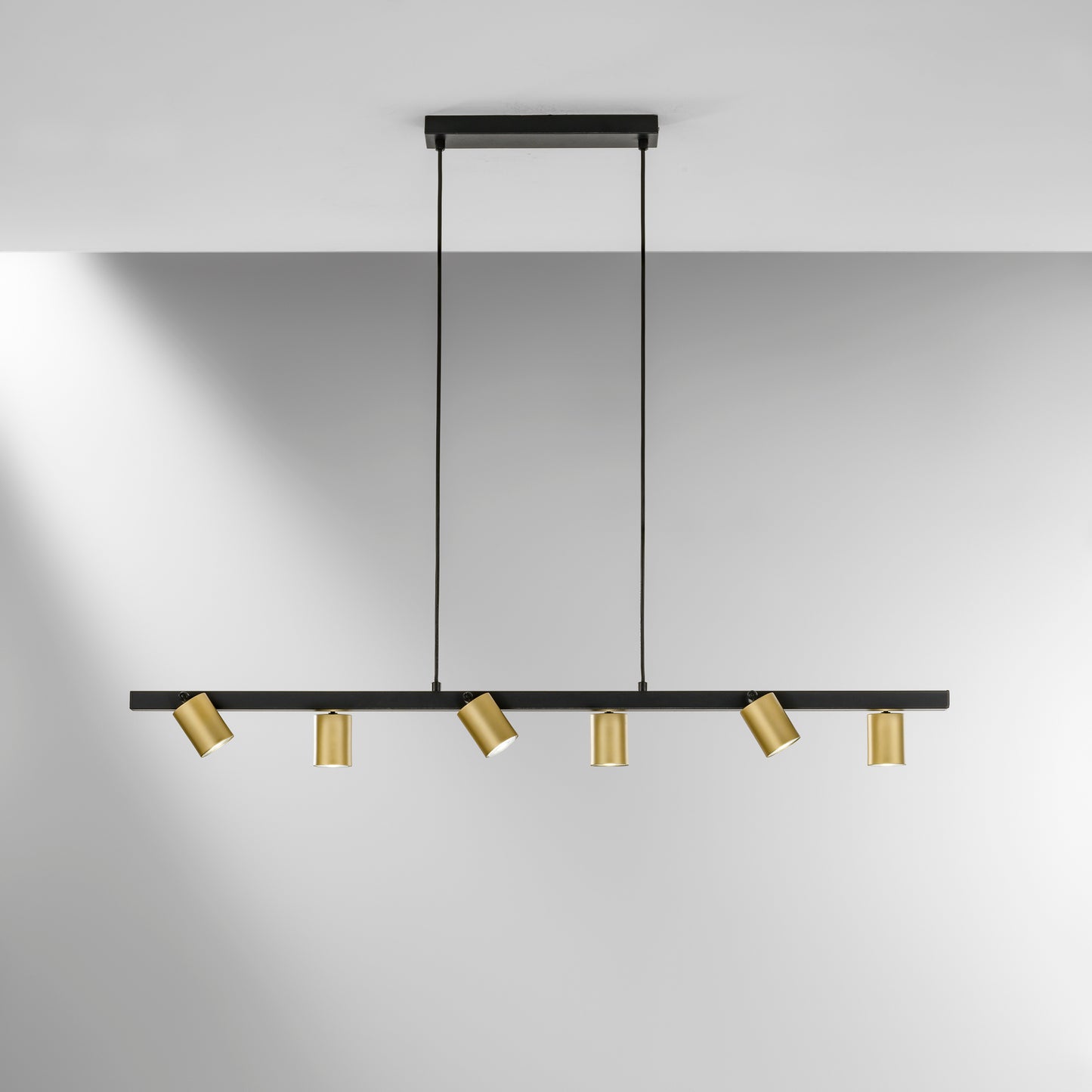 Sospensione NIZZA in metallo nero con 6 spot oro orientabili