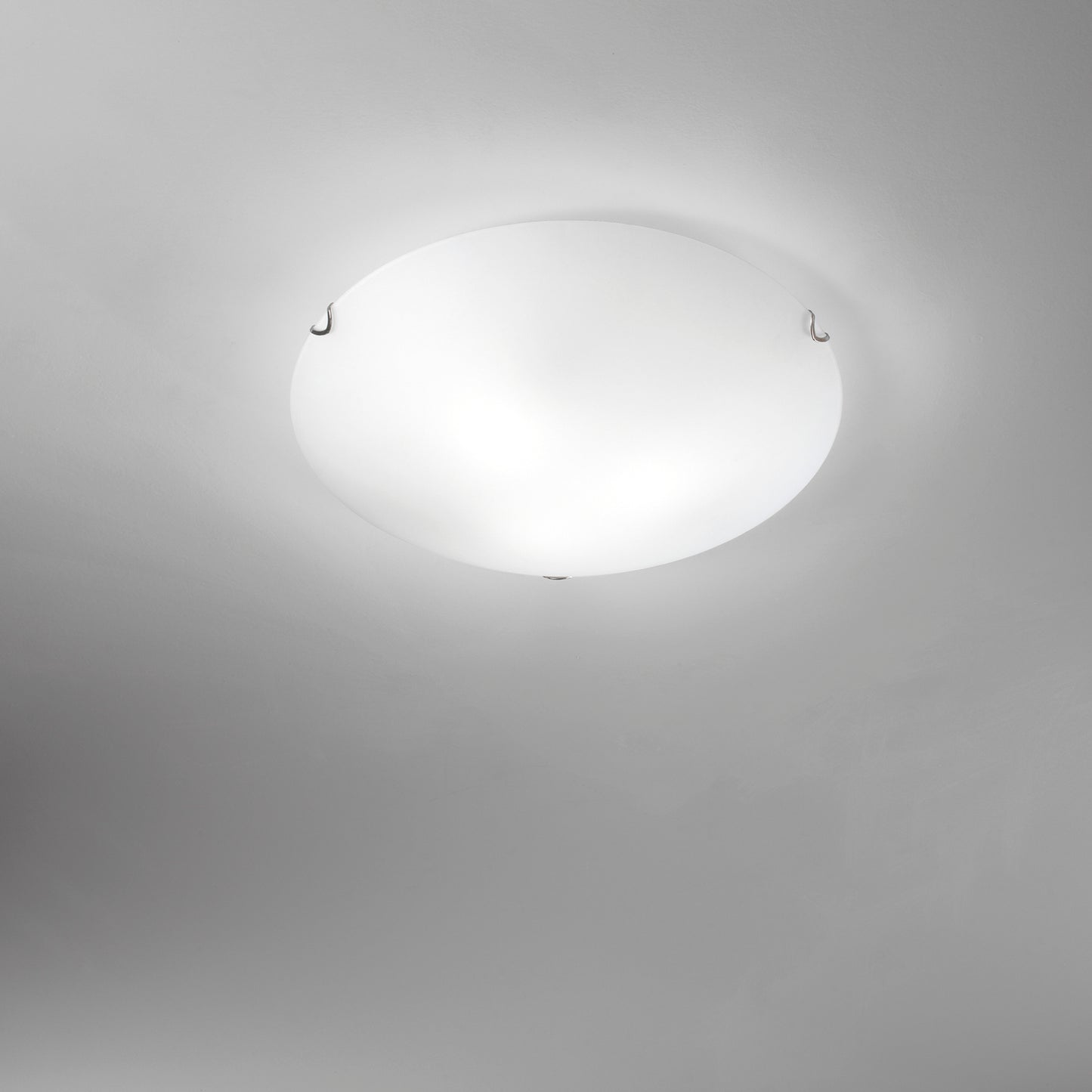 Plafoniera OBLO in vetro bianco Ø50 cm.