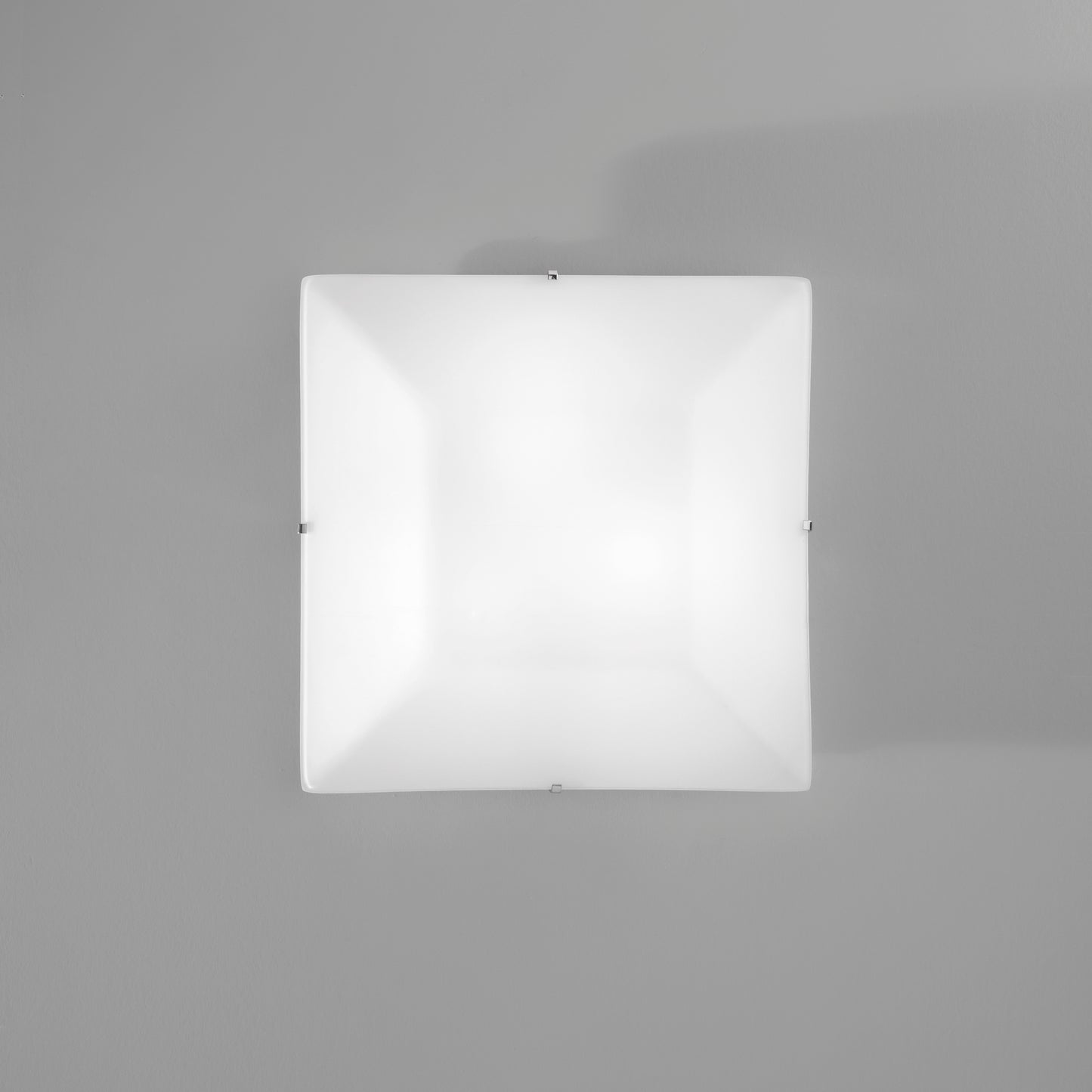Plafoniera OSIRIDE in vetro bianco 40x40 cm.