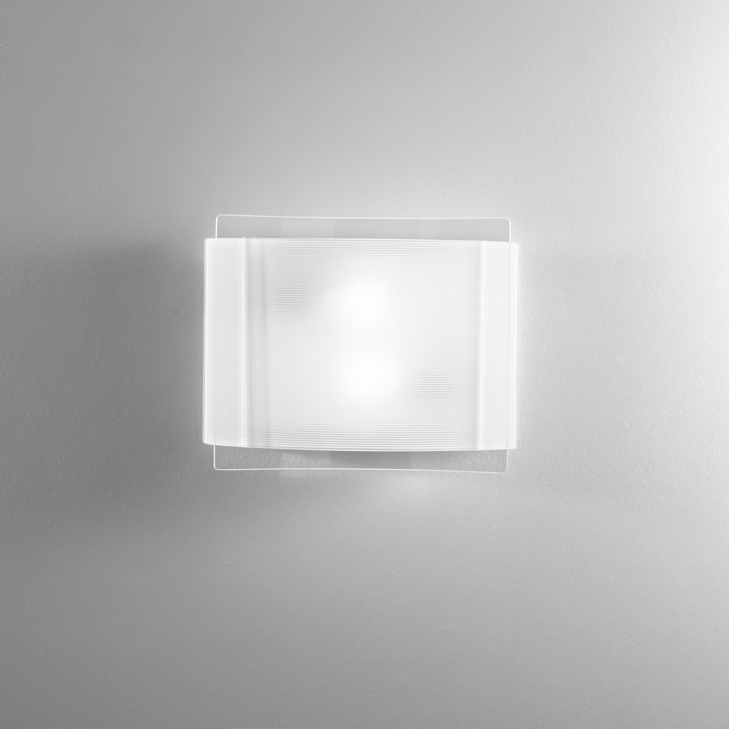 Plafoniera RIGHE in vetro bianca h28x35cm.
