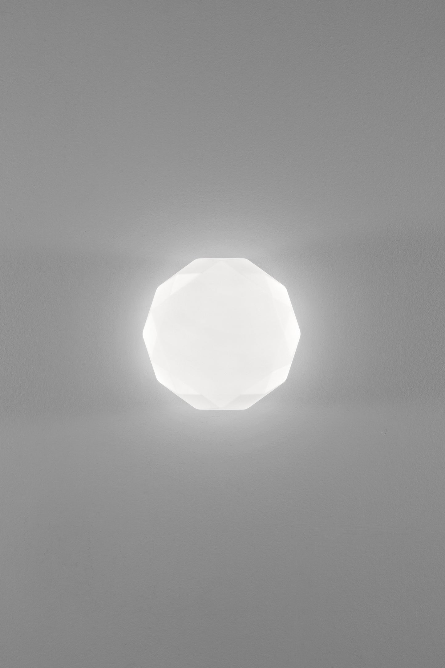 Plafoniera LED SINOPE in vetro bianco satinato, CCT, Ø 28cm.