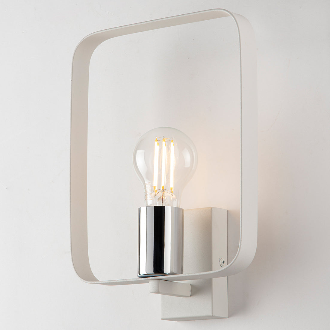 Applique SMITH in metallo bianco e argento