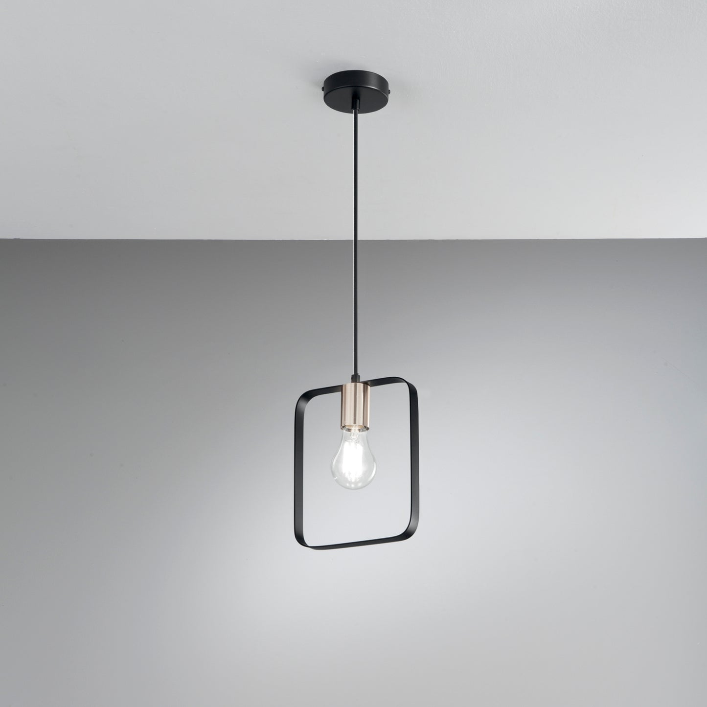 Sospensione SMITH in metallo nero e oro 1 luce