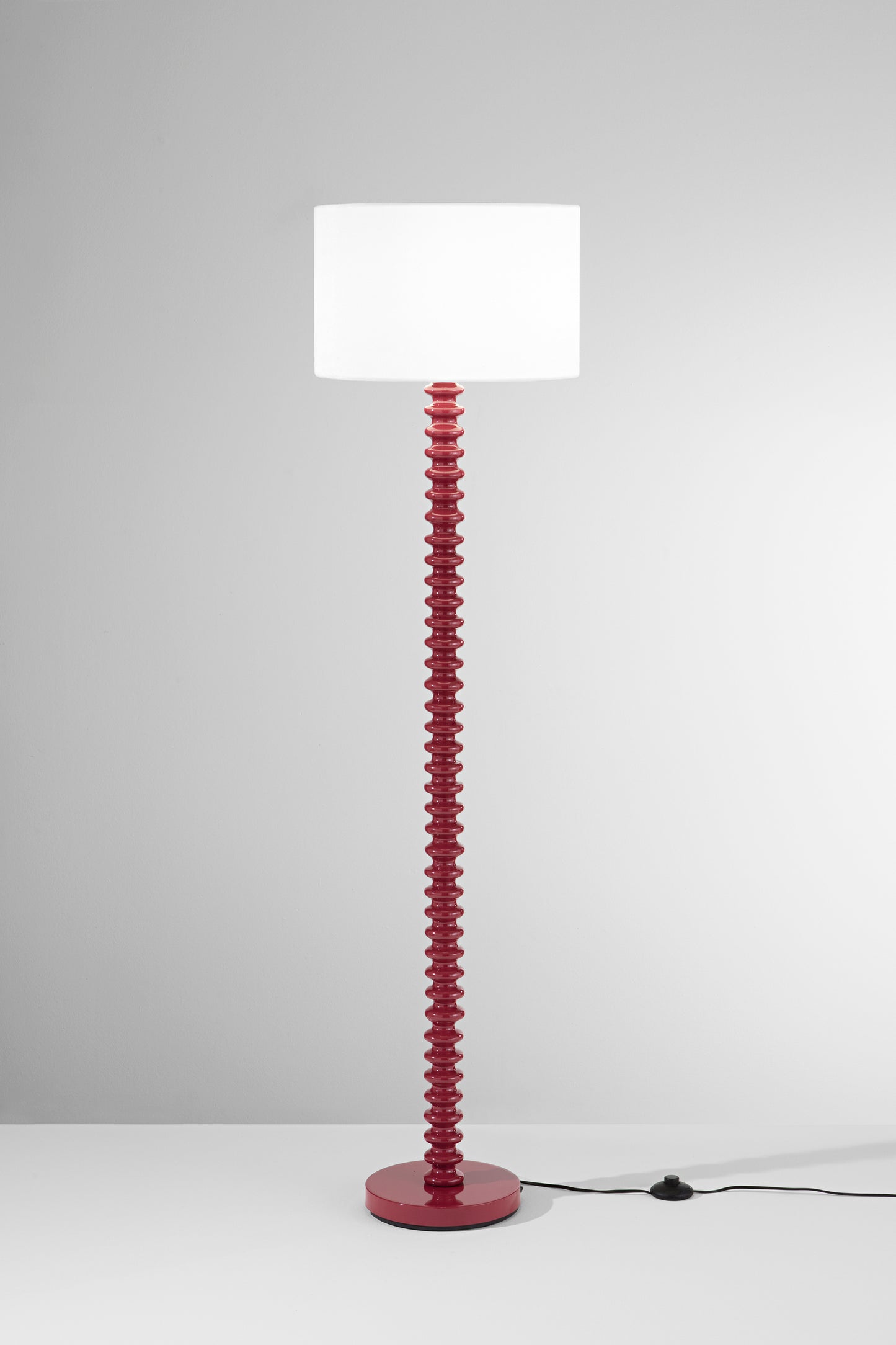 Pianana SULTAN con base in metallo rosso e paralume in tessuto
