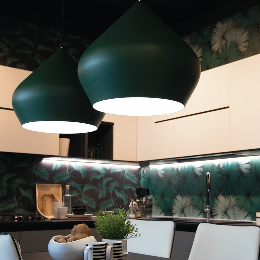Lampadario a sospensione THOLOS in metallo verde con interno bianco