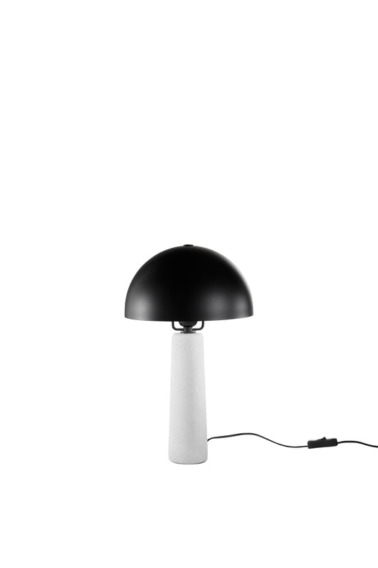 Lampada da terra Vitruvio con paralume in metallo nero e base in cemento