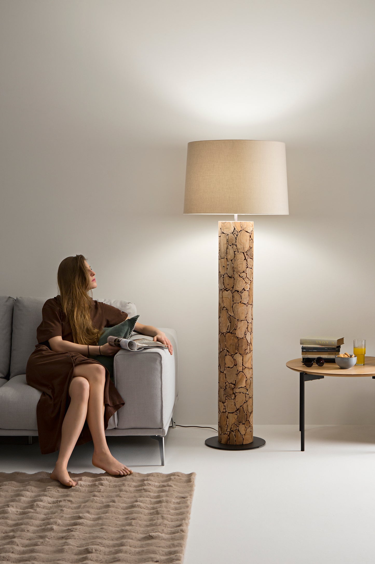 Piantana XYLO in legno naturale