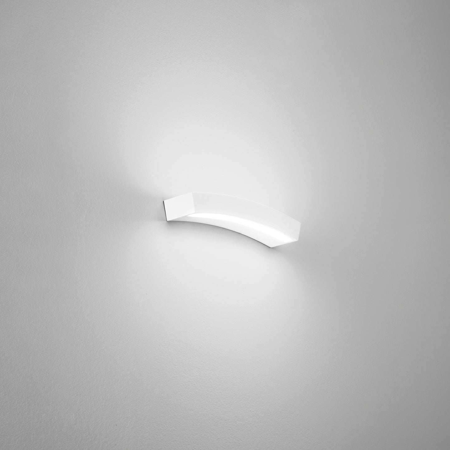 Applique LED ALOHA in gesso verniciabile, switcg luce calda e naturale, 35 cm.