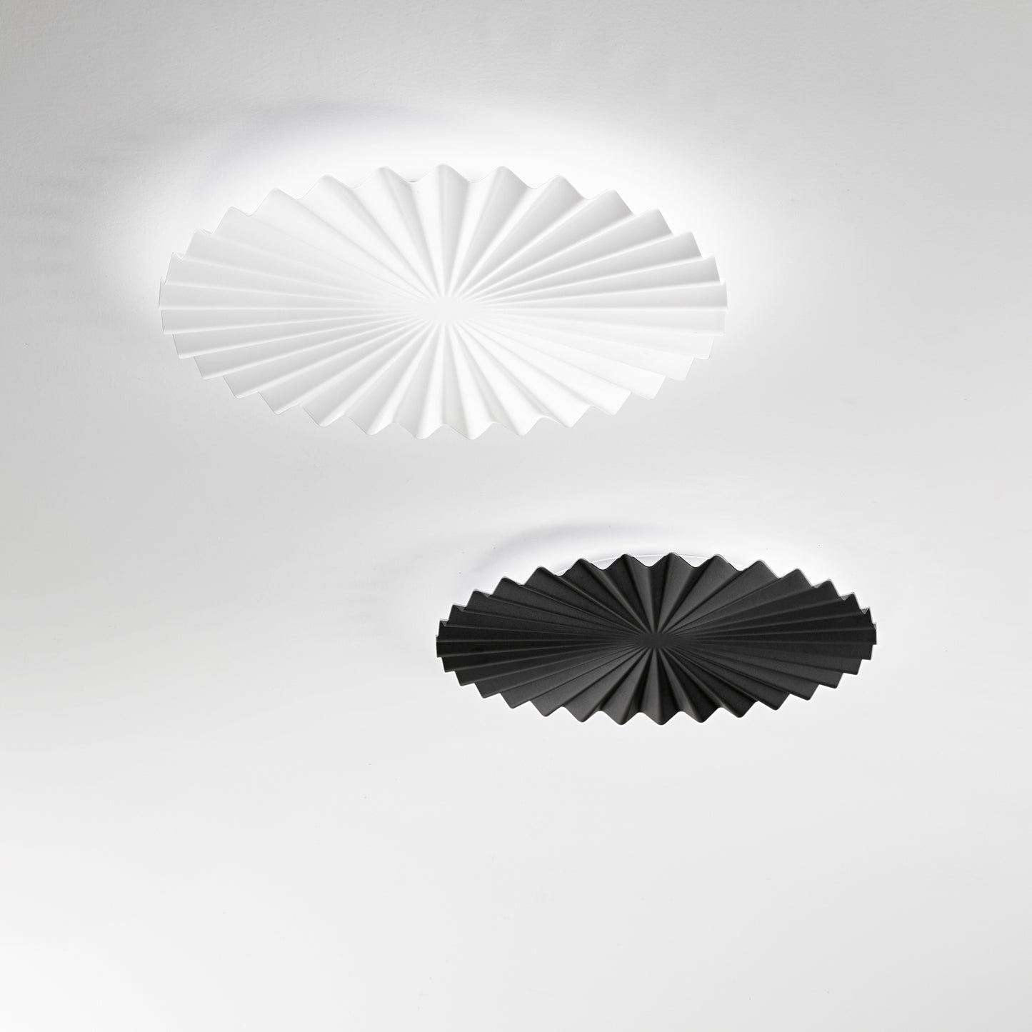 Applique ANADARA in metallo nero, CCT, Ø 50cm.