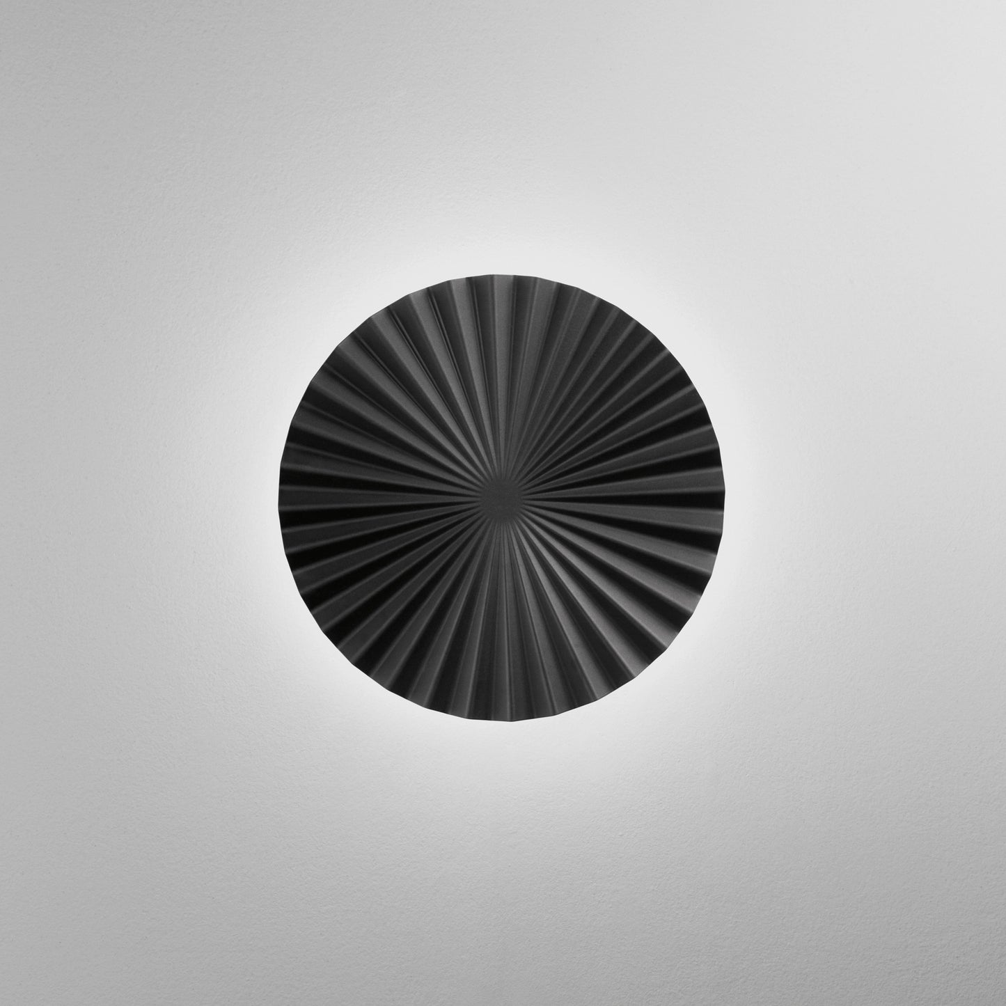 Applique ANADARA in metallo nero, CCT, Ø 50cm.