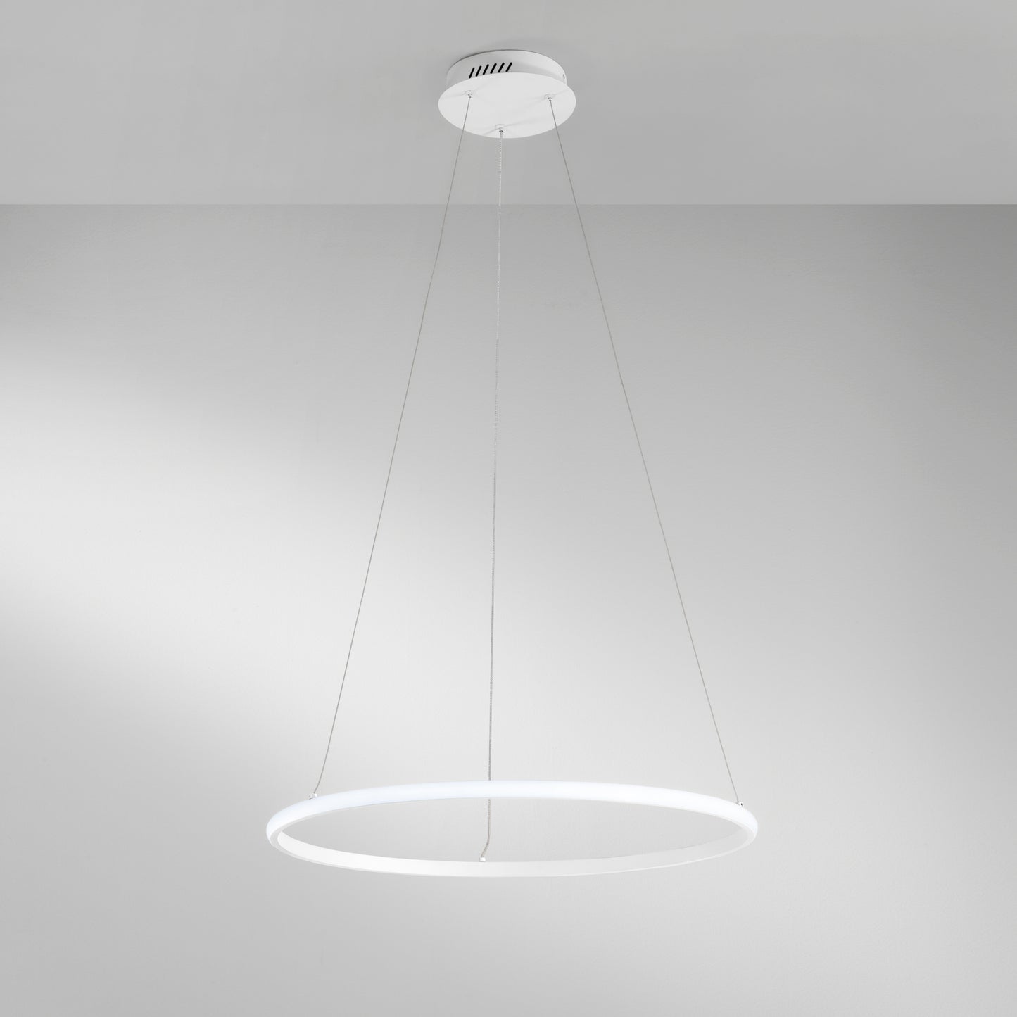 Sospensione LED AXIS con diffusore nero singolo in silicone Ø 60cm. CCT