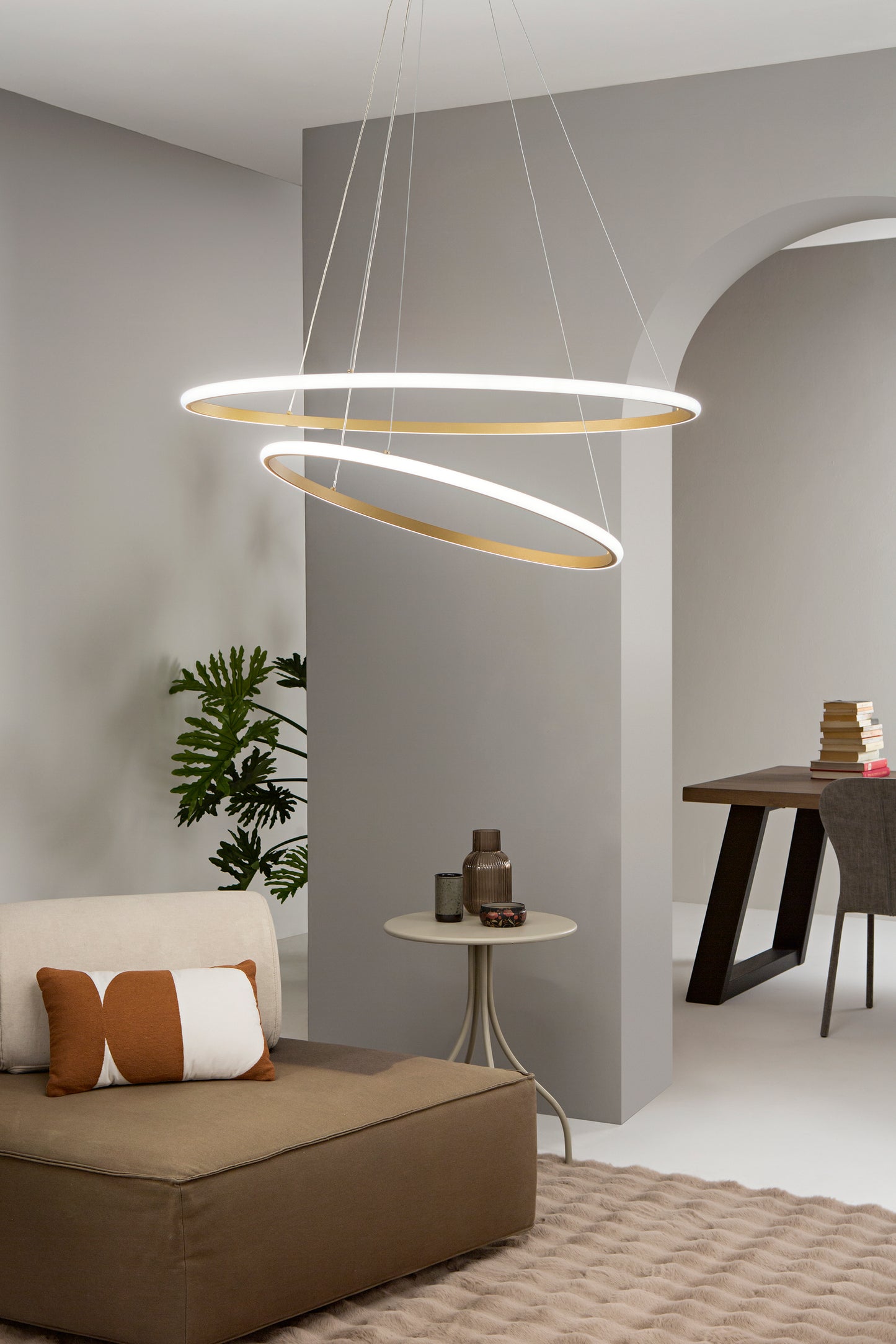 Sospensione Led Axis con doppio diffusore oro in silicone Ø 60cm. Ø 80cm. CCT
