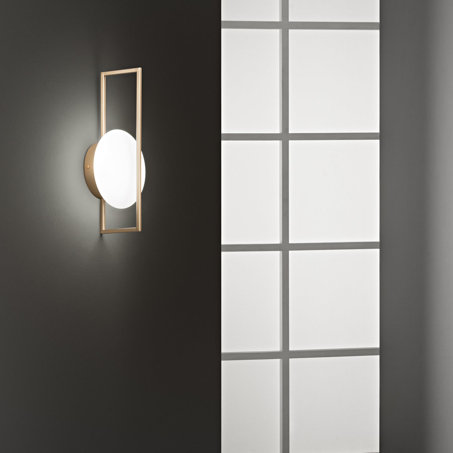 Applique LED FOBOS in metallo oro, CCT