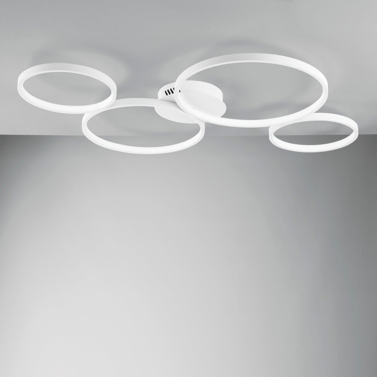 Plafoniera LED FREDY in alluminio bianco con 4 diffusori in silicone, CCT