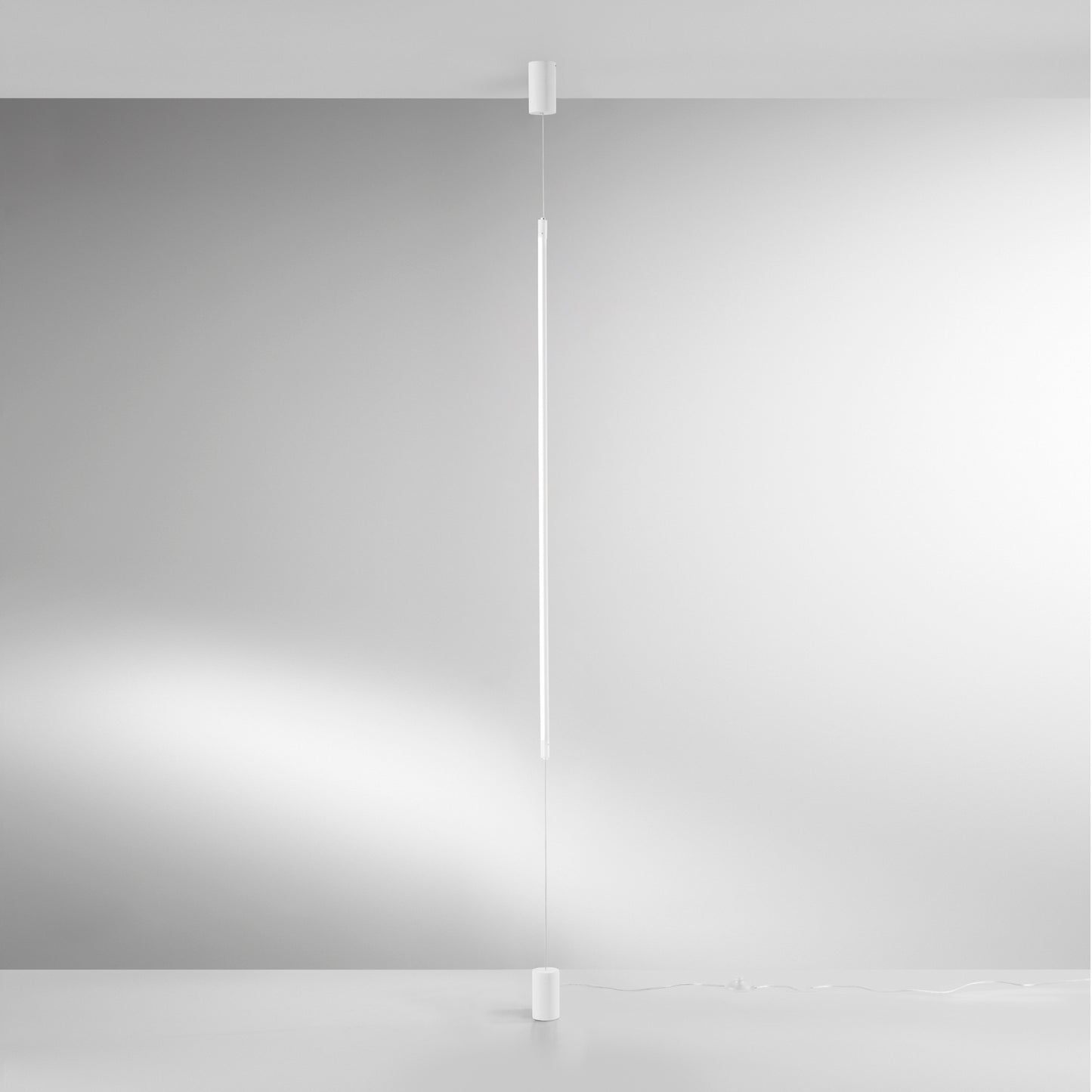 Piantana a sospensione LED GRAVITY in metallo bianco, posizione e altezza regolabili, CCT